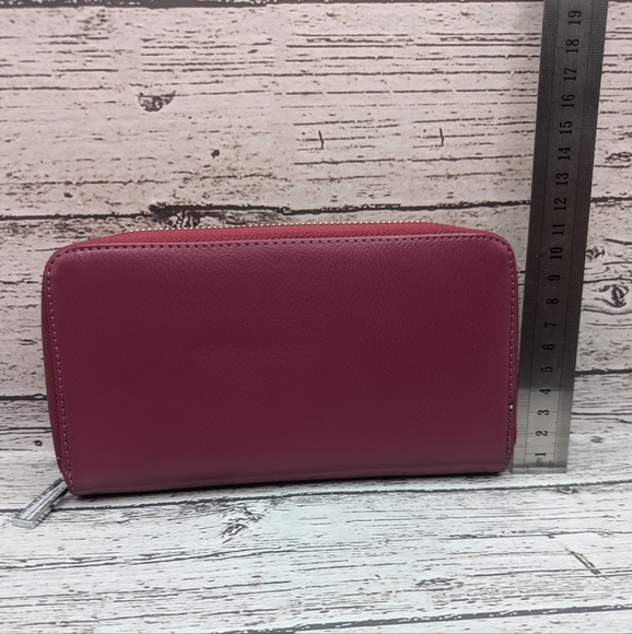 ✨ Freebie ✨ Card Holder Wallet - Picture 3 of 6